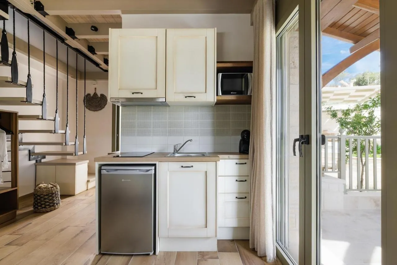 Kastri Elia Suites Nikiti  0*, Nikiti (Sithonia)